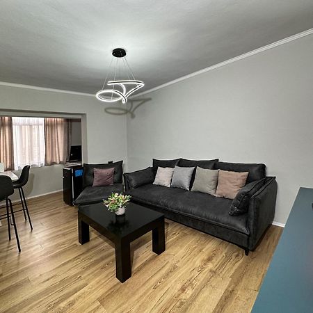 Home Select Tirana Eksteriør billede